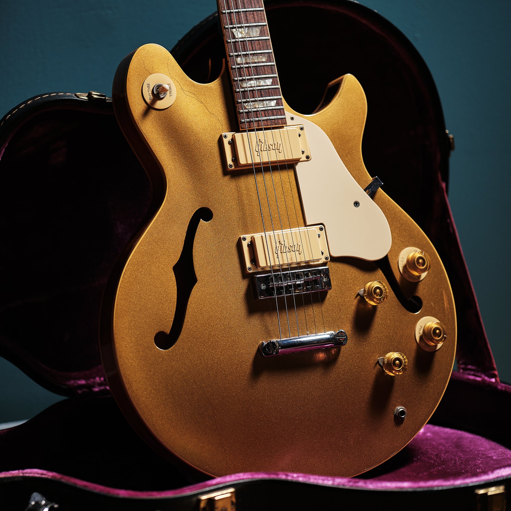 Mid-70s Gibson Les Paul Signature - emeraldcityguitars