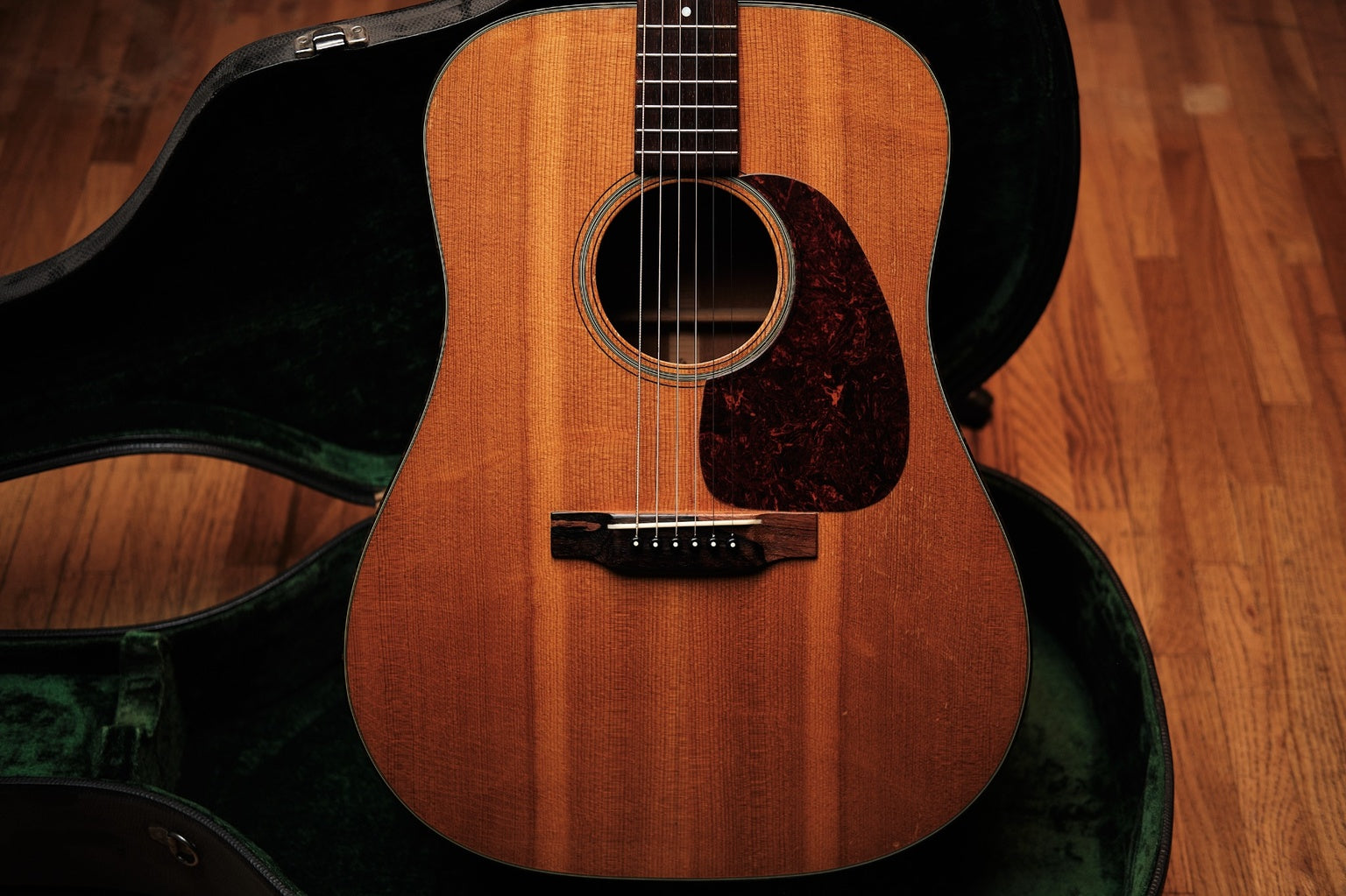 1947 Martin D-18 – Emerald City Guitars